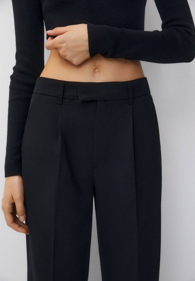 PULL&BEAR PULL&BEAR DARTED SMART - Trousers - black Speichern exportieren