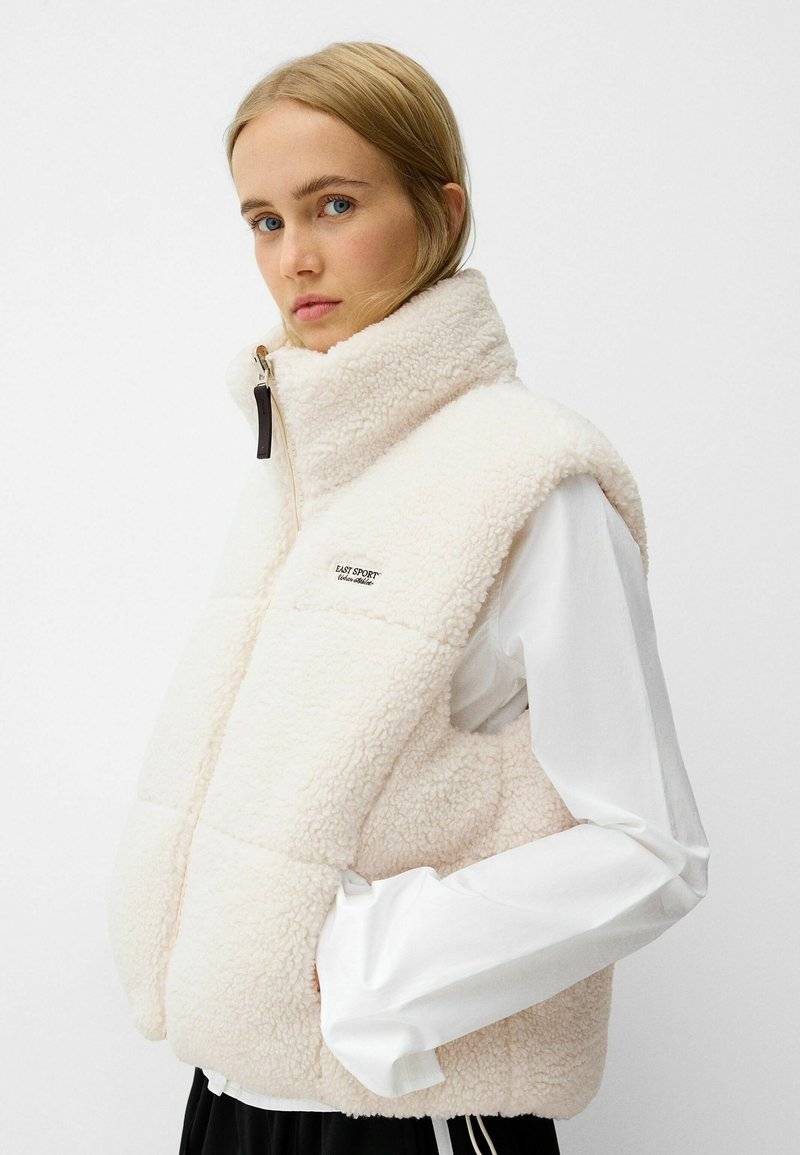Bershka Bershka REVERSIBLE - Waistcoat - white Im Verkauf