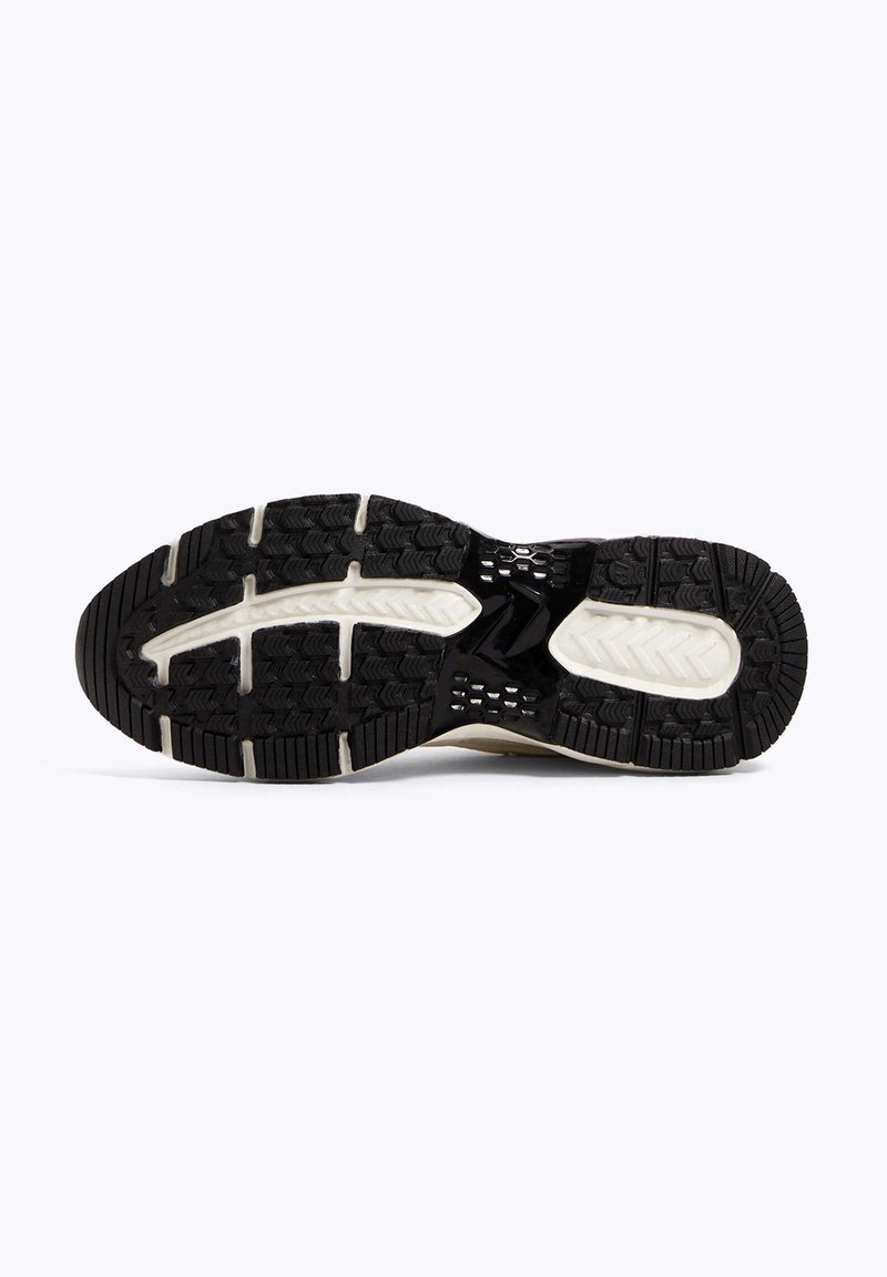 OYSHO OYSHO RETRO RUNNING - Training shoe - white Flash Sale