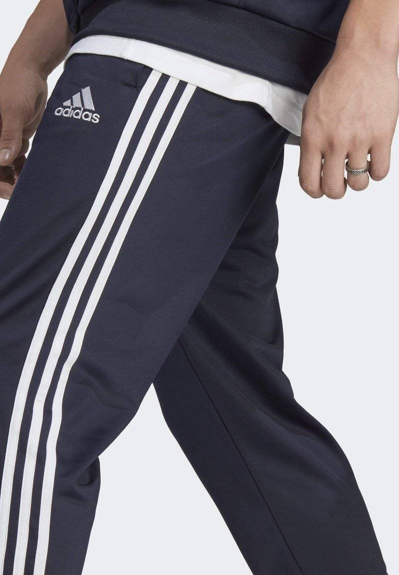 adidas Sportswear adidas Sportswear BASIC 3-STRIPES TRICOT TRACK SUIT - Tracksuit Lagerräumung
