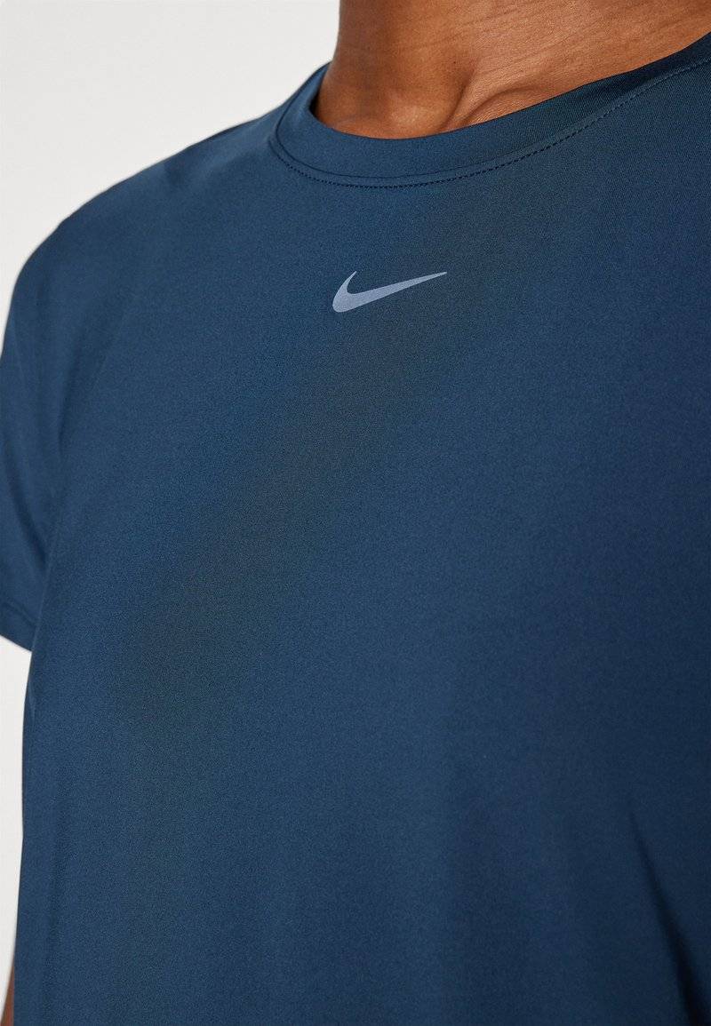 Nike Performance Nike Performance ONE CLASSIC TOP - Sports T-shirt Online
