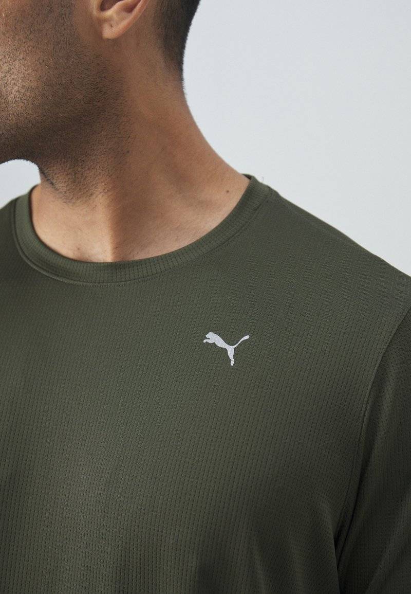 Puma Puma PERFORMANCE TEE - Sports T-shirt - dark olive Schlussverkauf