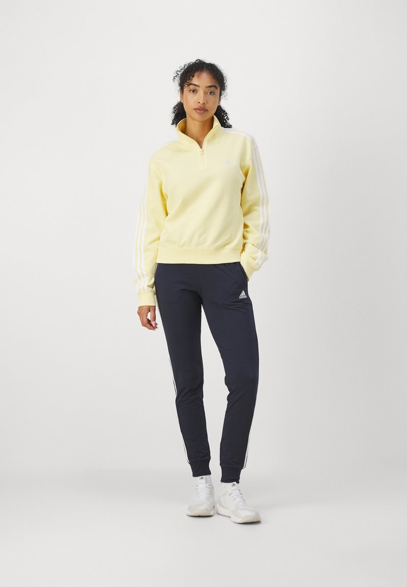 adidas Sportswear adidas Sportswear ESSENTIALS 3-STRIPES QUARTER ZIP - Sweatshirt - almost yellow Günstiger Verkauf