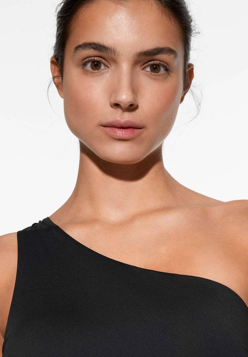 OYSHO OYSHO ASYMMETRIC - Swimsuit - black Limitierter Zeitrabatt