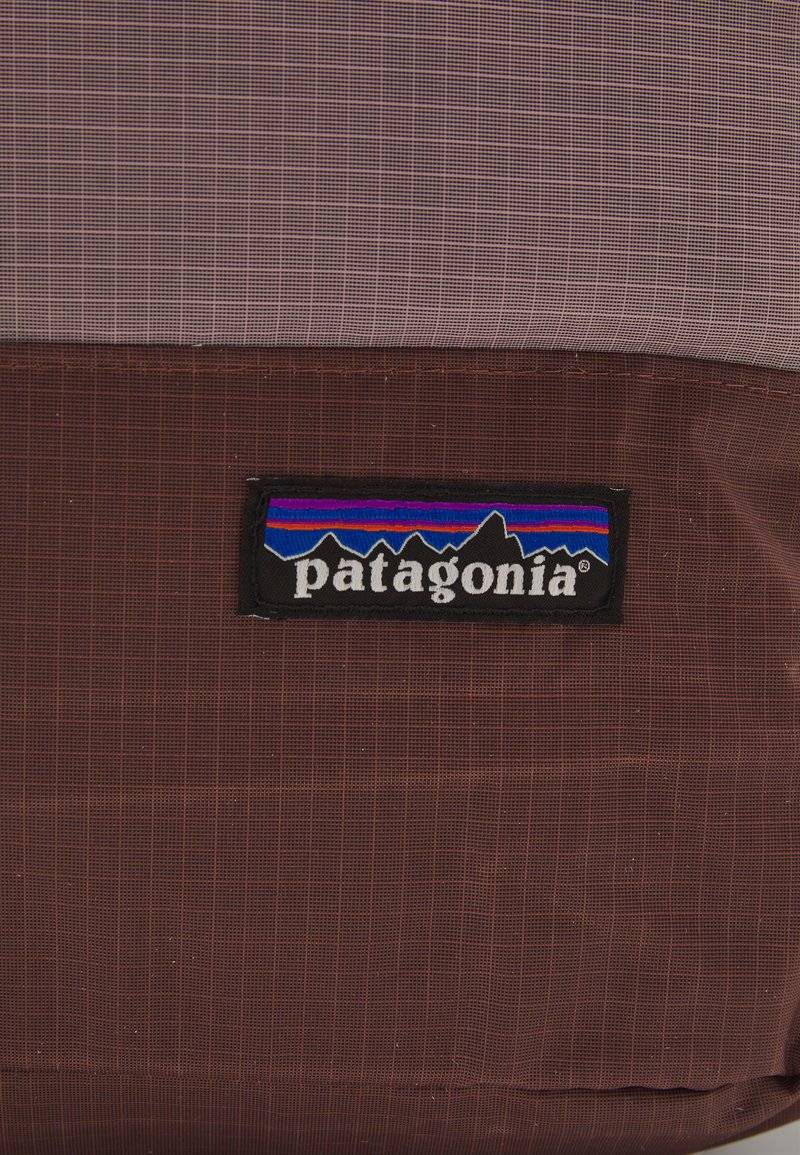 Patagonia Patagonia ULTRALIGHT BLACK HOLE TOTE PACK UNISEX - Sports bag - dulse mauve Fabrikpreis