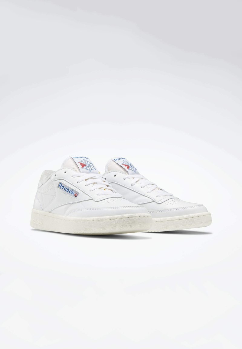 Reebok Classic Reebok Classic CLUB C 85 VINTAGE UNISEX - Trainers - white Sonderangebot