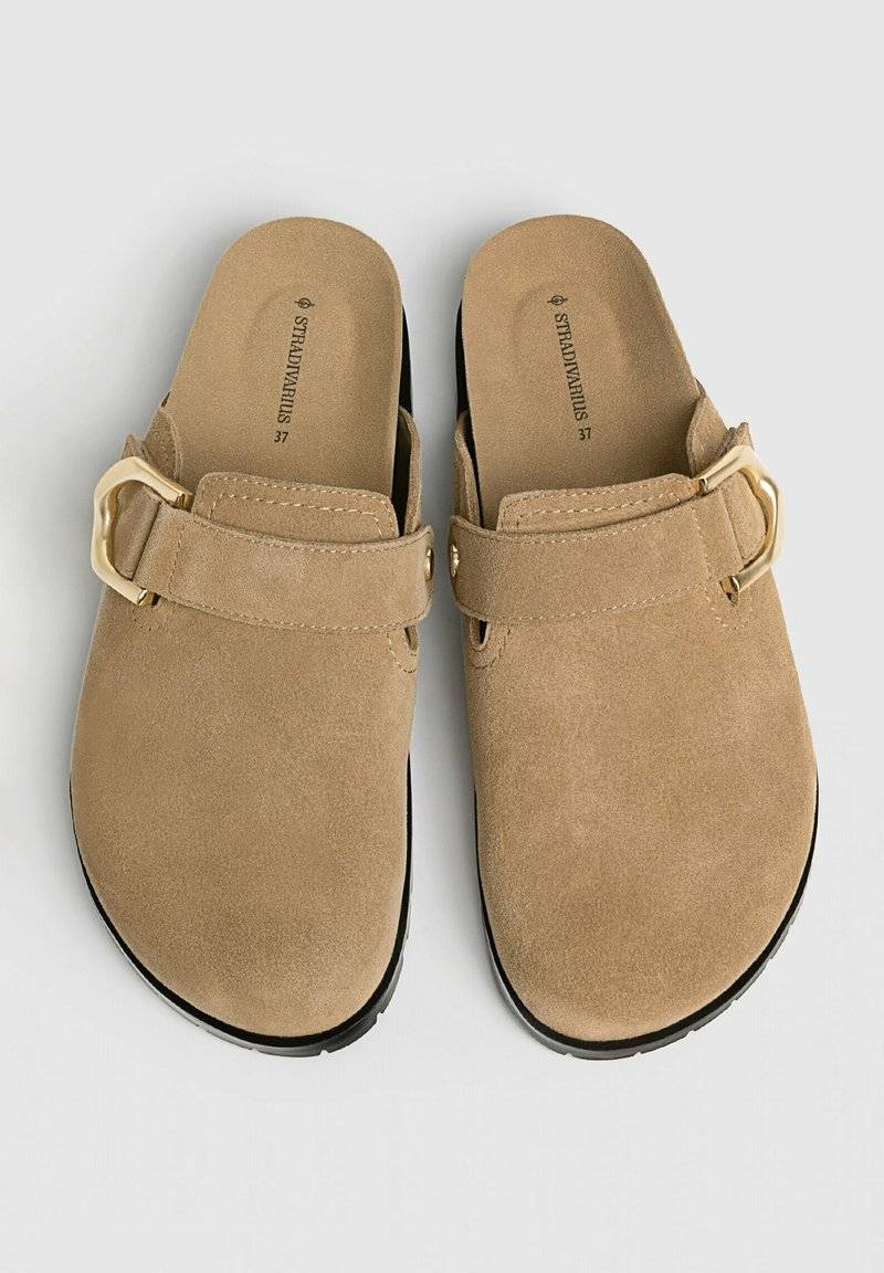 Stradivarius Stradivarius WITH BUCKLE DETAILS - Clogs - beige Saisonschlussverkauf