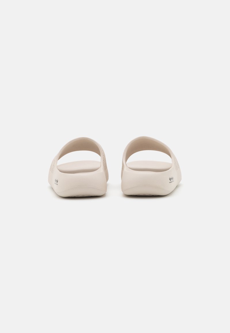 adidas Originals adidas Originals ADILETTE AYOON - Mules - beige Top Angebot