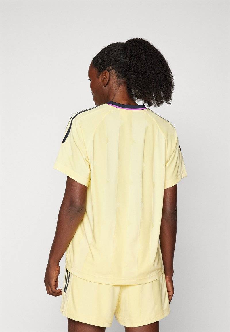 adidas Sportswear adidas Sportswear TIRO CUT STRIPES BOYFRIEND - Print T-shirt - almost yellow Black Friday