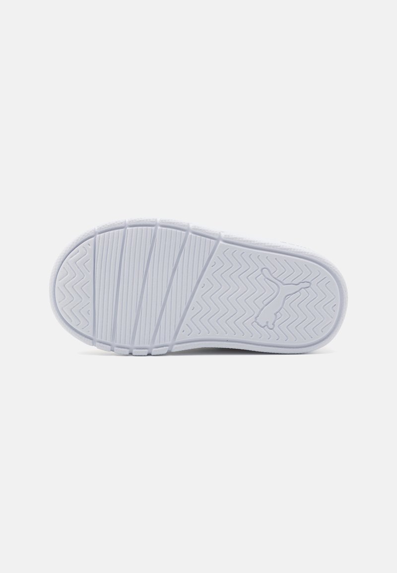 Puma Puma COURTFLEX V3 UNISEX - Walking trainers Heißer Verkauf