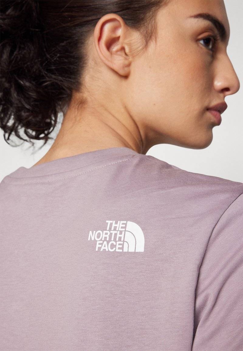 The North Face The North Face SIMPLE DOME - Print T-shirt - purple chalk Große Rabatte