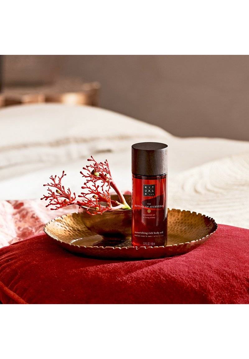 Rituals Rituals RICH BODY OIL THE RITUAL OF AYURVEDA - SWEET & NUTTY - SWEET ALMOND & INDIAN ROSE - Body oil Bis zu 55% Rabatt
