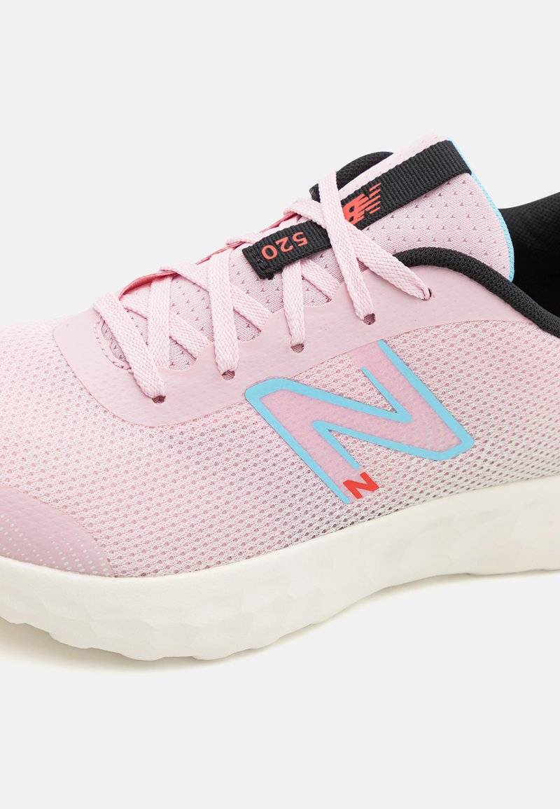 New Balance New Balance 520V8 UNISEX - Competition running shoes - mid century pink Fabrikverkauf