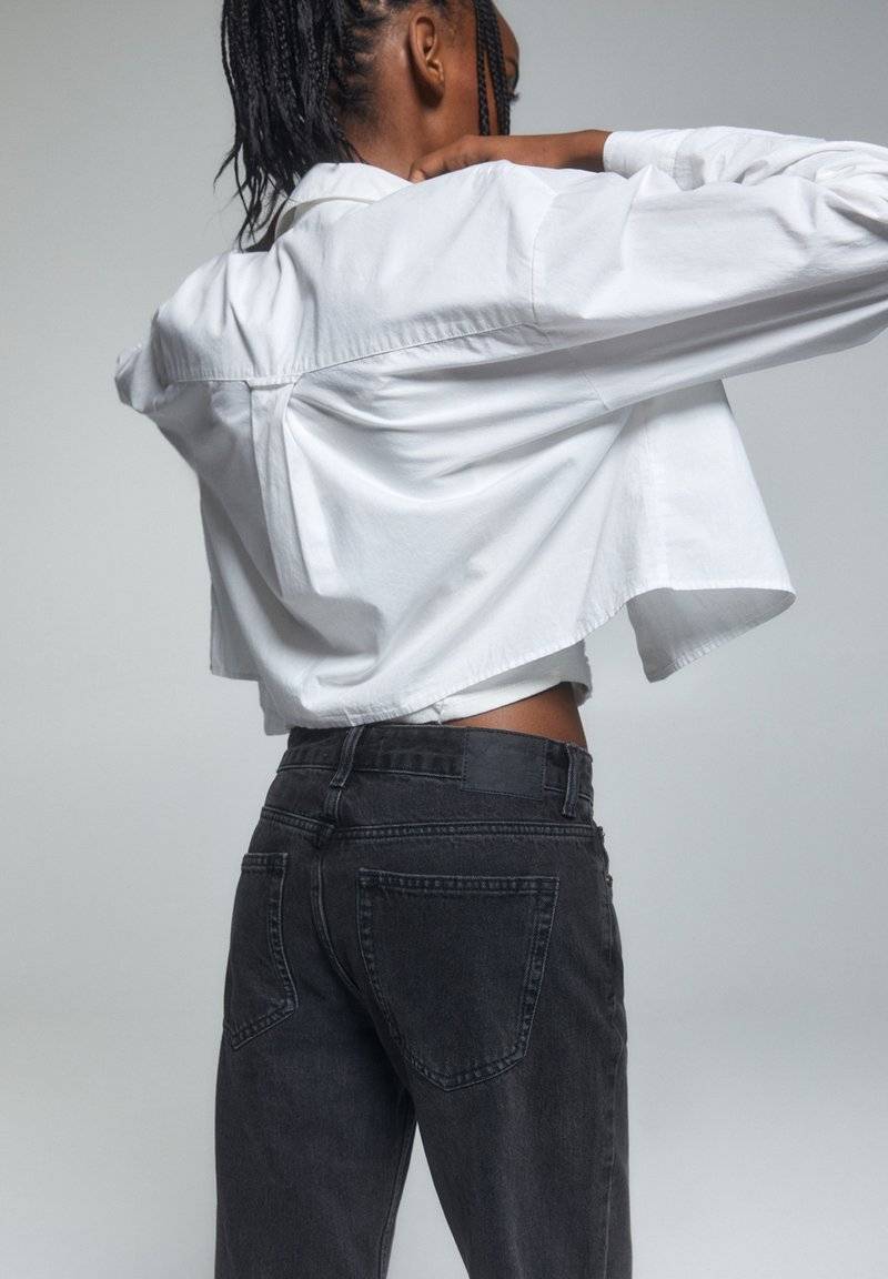 PULL&BEAR PULL&BEAR MID-WAIST - Straight leg jeans - black Flash Sale