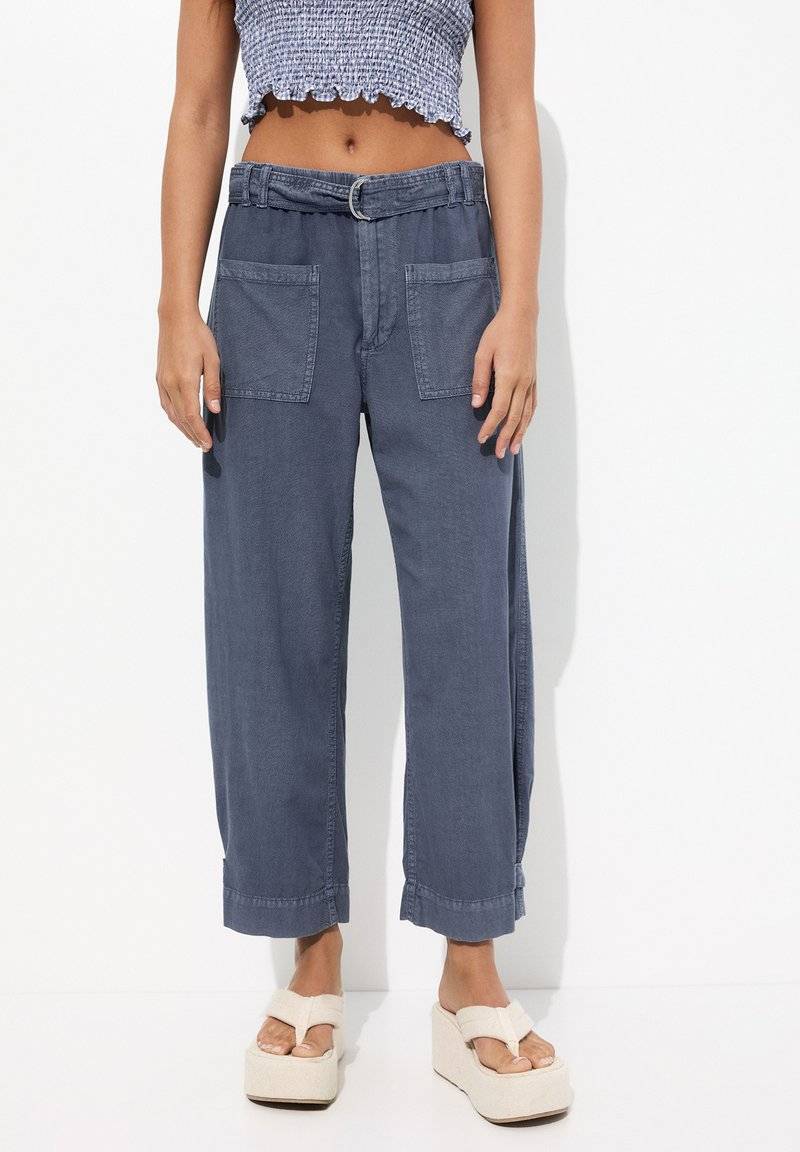 PULL&BEAR PULL&BEAR Trousers - blue Lagerräumung
