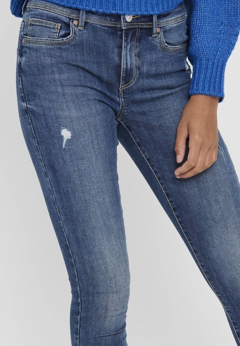 ONLY ONLY ONLWAUW LIFE MID - Jeans Skinny Fit - medium blue denim Zeitlich begrenztes Angebot