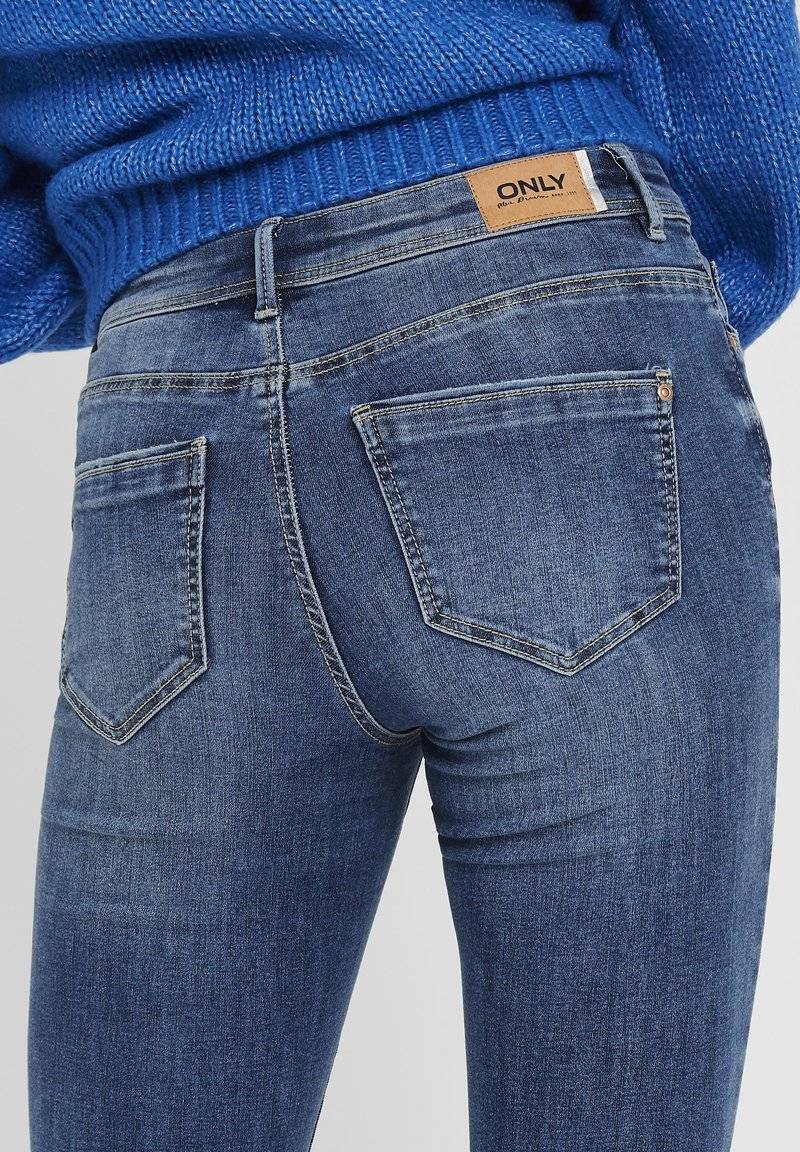 ONLY ONLY ONLWAUW LIFE MID - Jeans Skinny Fit - medium blue denim Zeitlich begrenztes Angebot