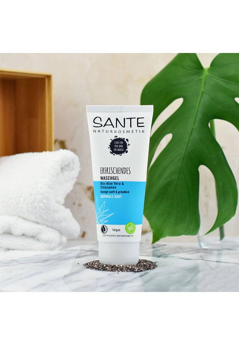 Sante Sante REFRESHING CLEANSING GEL ORGANIC ALOE VERA & CHIA SEEDS - Cleanser Letzter Tag