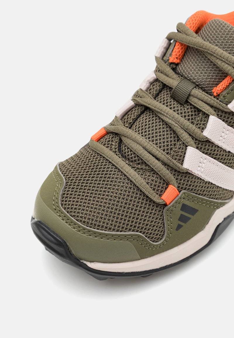 Adidas Terrex Adidas Terrex AX2R HIKING SHOES - Hiking shoes Nur noch ein Tag übrig