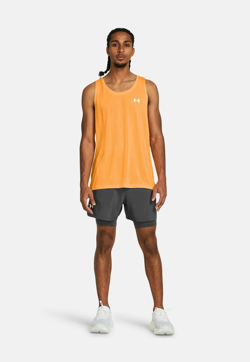 Under Armour Under Armour LAUNCH SHORTS 2-IN-1 - Sports shorts - castlerock Fabrikladen