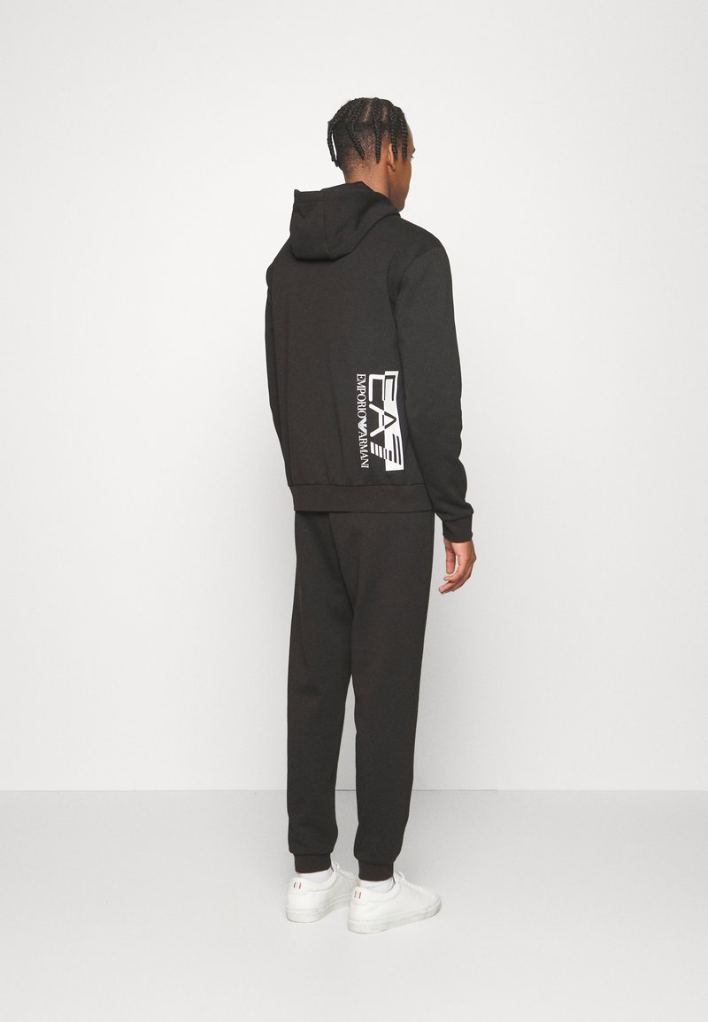 EA7 Emporio Armani EA7 Emporio Armani TRACKSUIT - Tracksuit - nero zollfrei