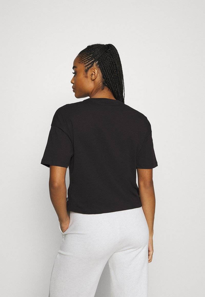 Puma Puma CROPPED LOGO TEE - Print T-shirt - puma black Günstiger Verkauf