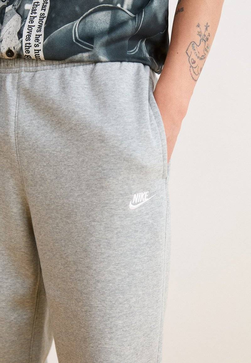 Nike Sportswear Nike Sportswear BUNGIE PANT - Tracksuit bottoms - grey heather Online Outlet