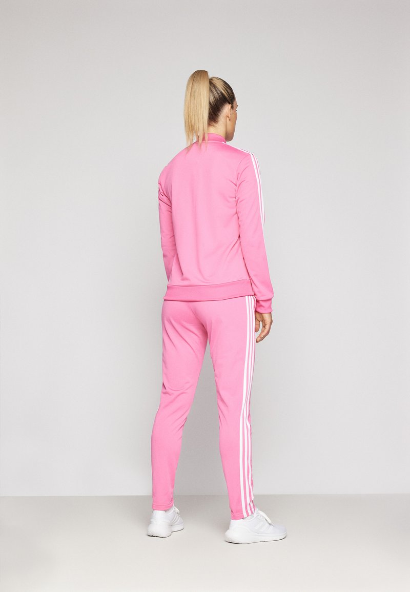 adidas Sportswear adidas Sportswear ESSENTIALS 3-STRIPES - Tracksuit Im Verkauf