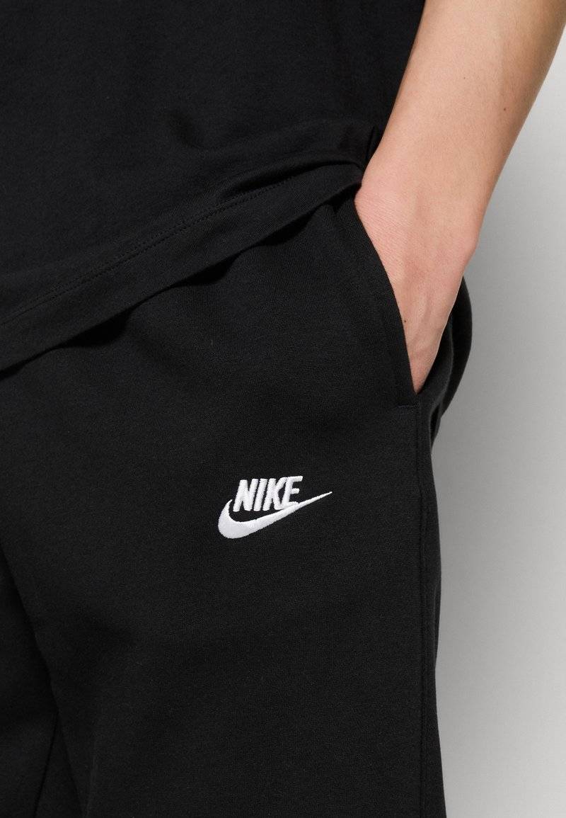 Nike Sportswear Nike Sportswear CLUB CF BB - Tracksuit bottoms - black Versandkostenfrei