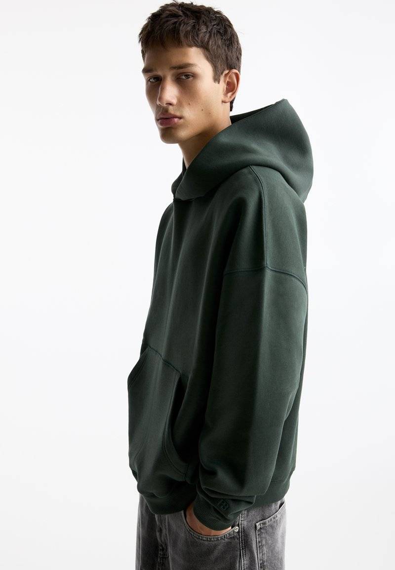 PULL&BEAR PULL&BEAR BOXY - Hoodie - dark green Großer Ausverkauf