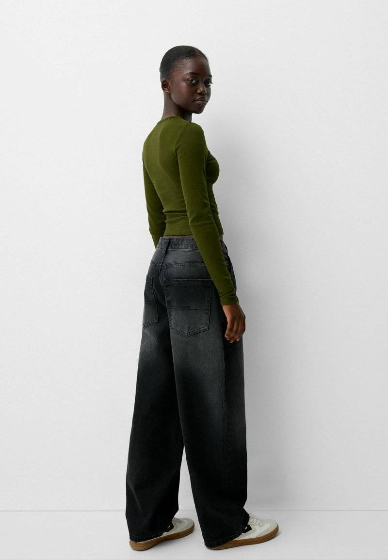 Bershka Bershka LONG SLEEVE - Long sleeved top - green Valentinstagsangebot