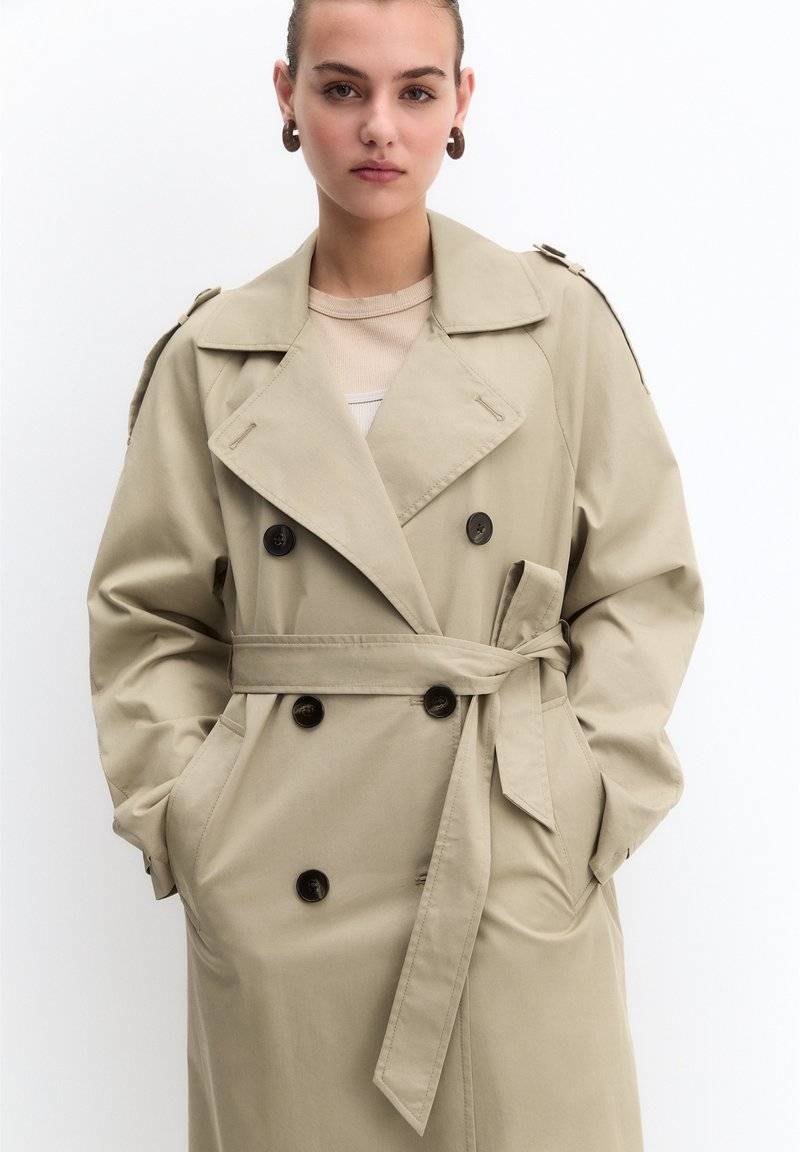 PULL&BEAR PULL&BEAR BASIC - Trenchcoat - beige Räumungsverkauf