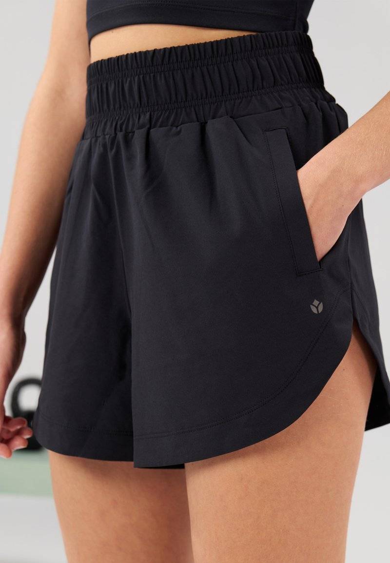 Even&Odd active Even&Odd active Sports shorts - black Bis zu 60% Rabatt