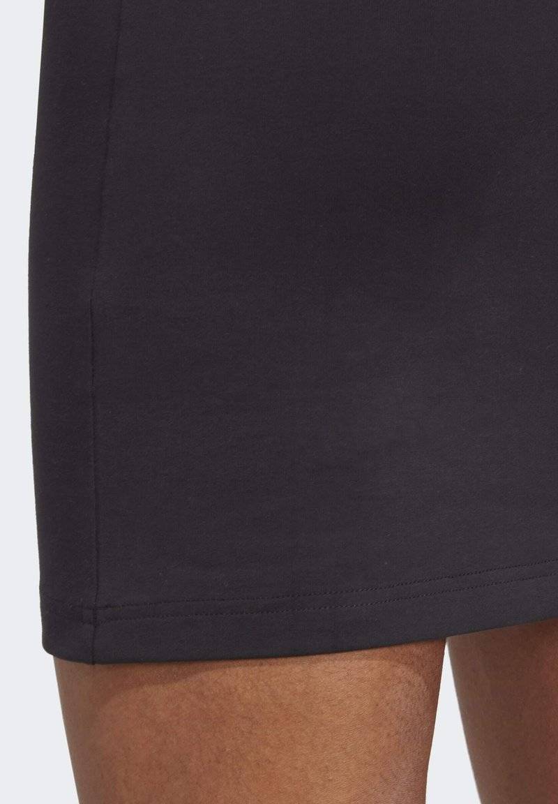 adidas Sportswear adidas Sportswear ESSENTIALS 3-STRIPES SINGLE FITTED - Jersey dress - black white Bis zu 55% Rabatt