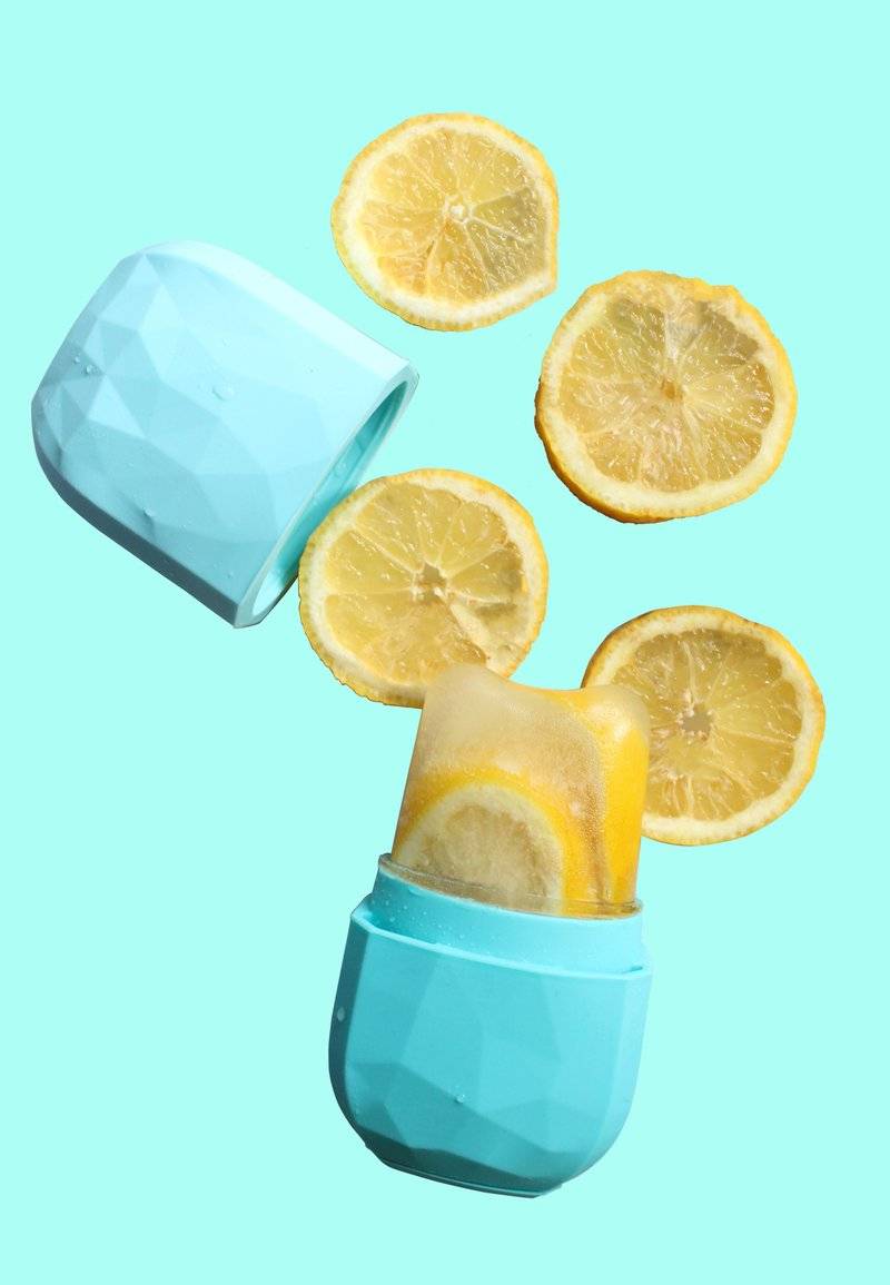 ARI ANWA Skincare ARI ANWA Skincare FACIAL ICE CUBE - MASSAGE ROLLER TOOL - Skincare tool - fresh blue Online