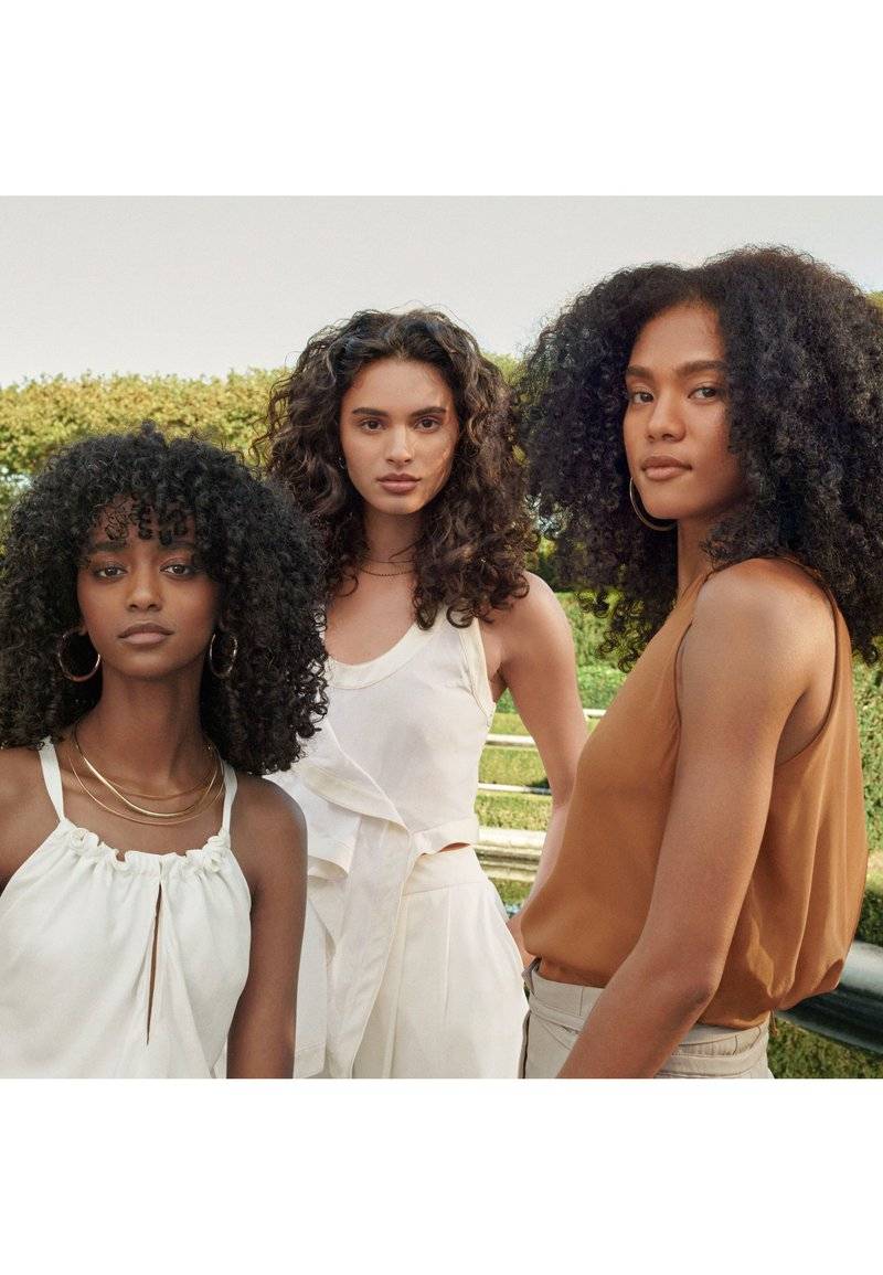 Aveda Aveda BE CURLY ADVANCED™ COIL DEFINER GEL - Hair styling Großer Ausverkauf