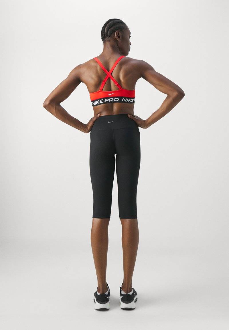 Nike Performance Nike Performance ONE CAPRI - Leggings - black Weihnachtsangebot