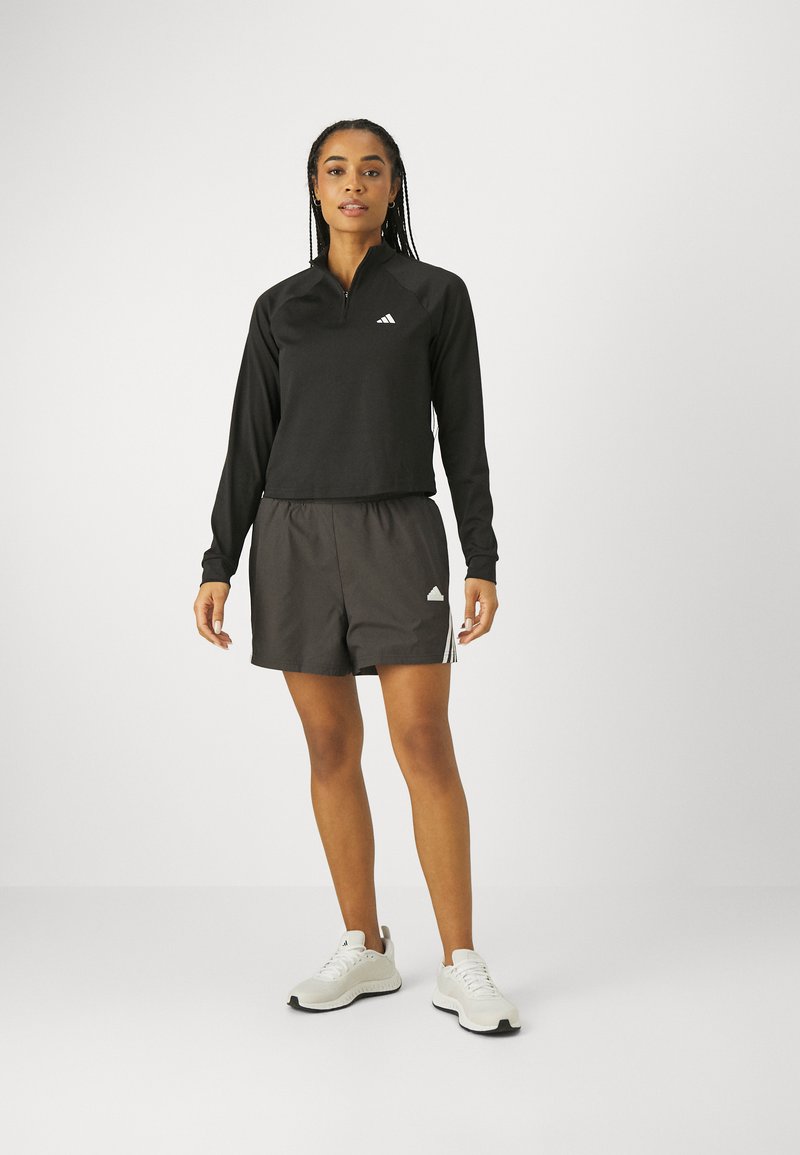adidas Sportswear adidas Sportswear FUTURE ICONS THREE STRIPES SHORT - Sports shorts - black Tägliche Deals