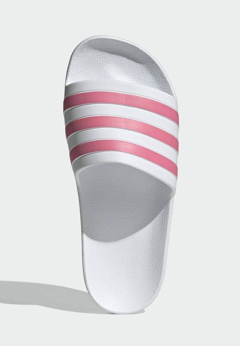 adidas Performance adidas Performance ADILETTE AQUA - Pool slides - white Sonderangebote