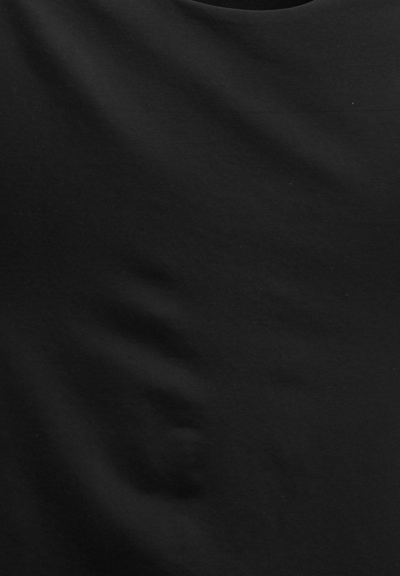 PULL&BEAR PULL&BEAR FITTED SHORT SLEEVE - Basic T-shirt - black 50% Rabatt für begrenzte Zeit