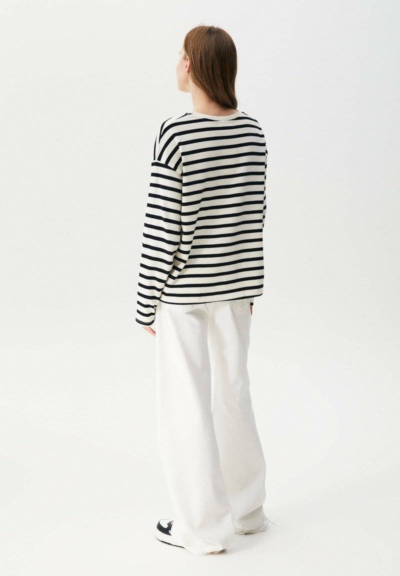 PULL&BEAR PULL&BEAR BASIC - Long sleeved top - mottled black Kostenloser Versand