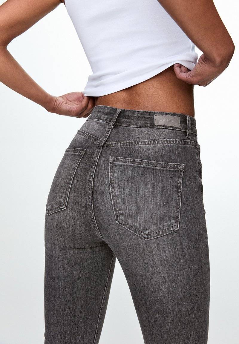 PULL&BEAR PULL&BEAR HIGH WAIST - Jeans Skinny Fit - grey denim Rabatt