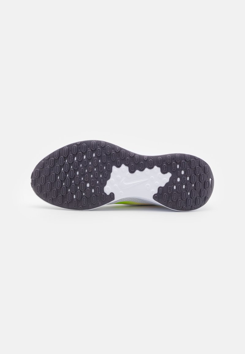 Nike Performance Nike Performance REVOLUTION 7 - Neutral running shoes Tiefpreis
