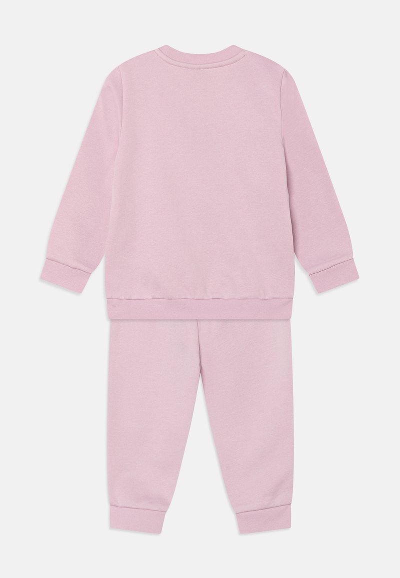 Puma Puma MINICATS UNISEX SET - Tracksuit - grape mist Preisnachlass
