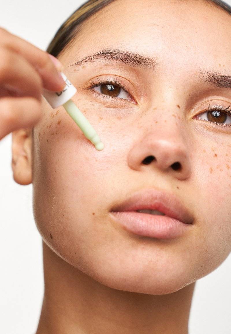 KIKO Milano KIKO Milano SMART DROPS DETOX DETOX BOOSTER - Serum Nur noch ein Tag übrig
