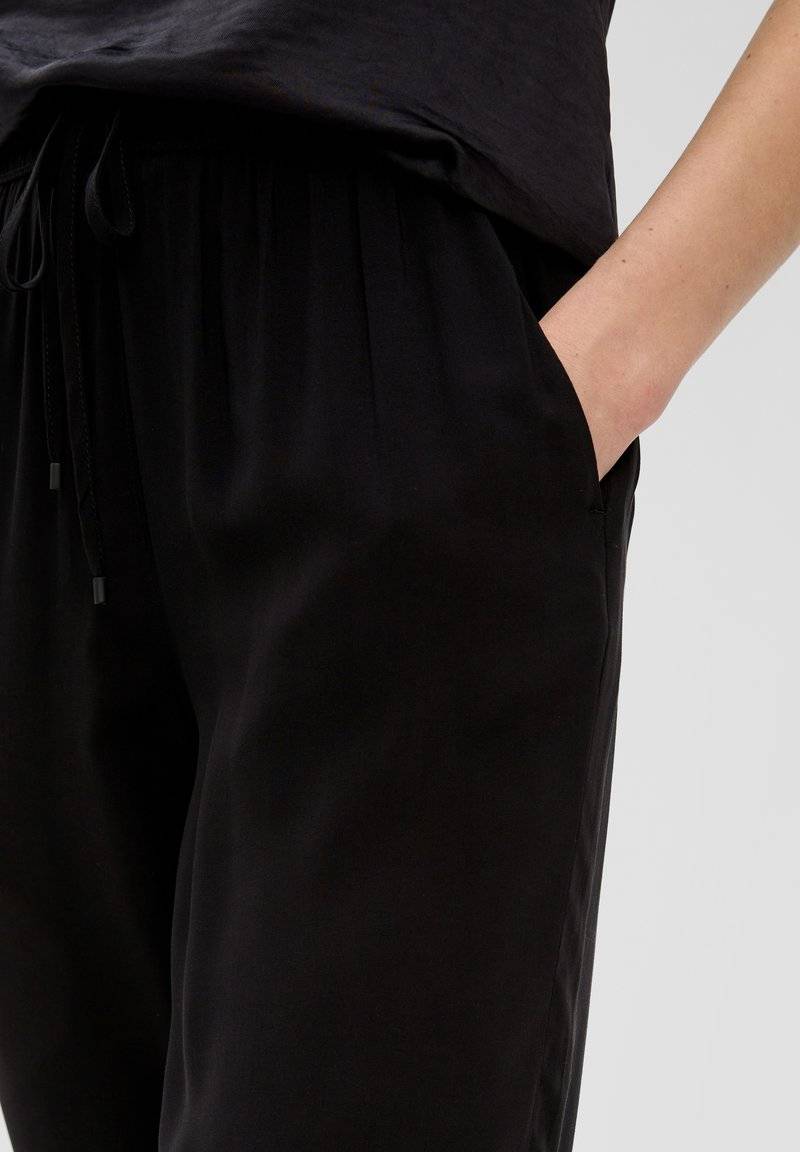 s.Oliver s.Oliver ANKLE-AUS REINER - Trousers - schwarz Limitierter Zeitrabatt