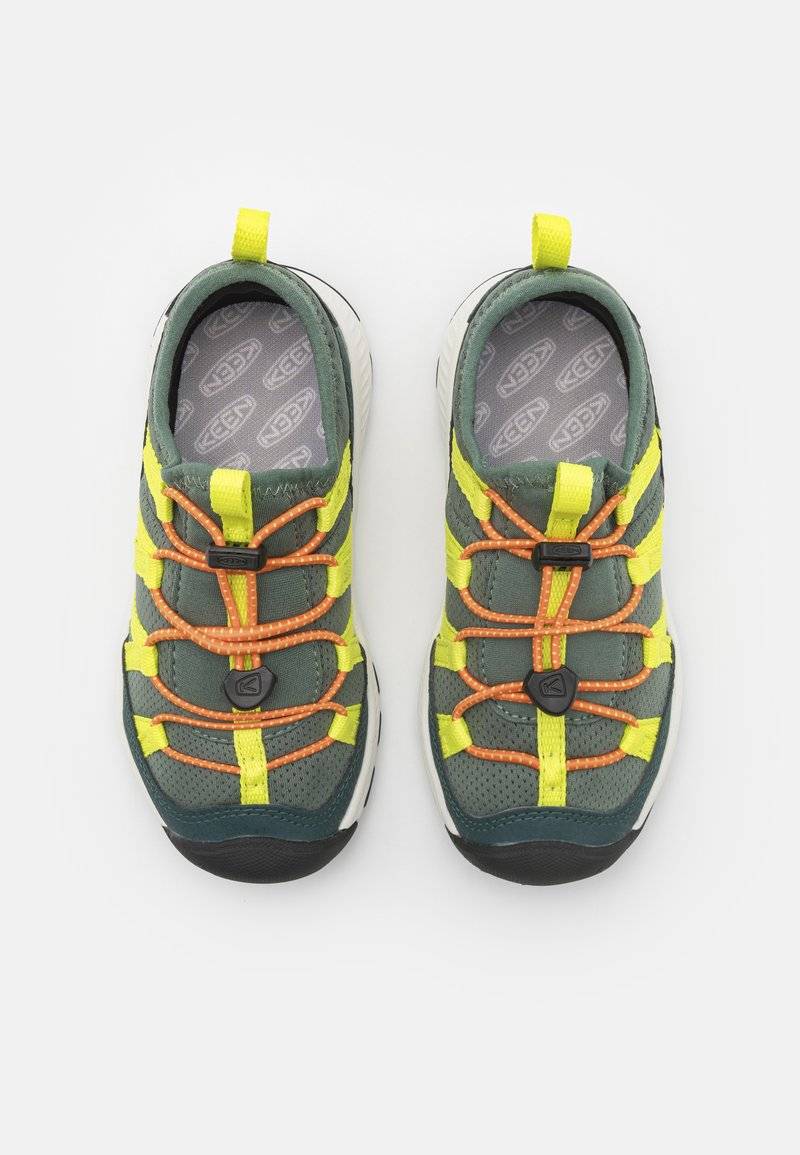 Keen Keen MOTOZOA UNISEX - Hiking shoes - green Lagerräumung