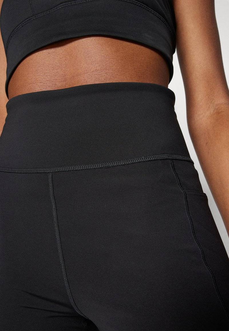 adidas Performance adidas Performance OWN THE RUN SHORT - Leggings - black 50% Rabatt für begrenzte Zeit