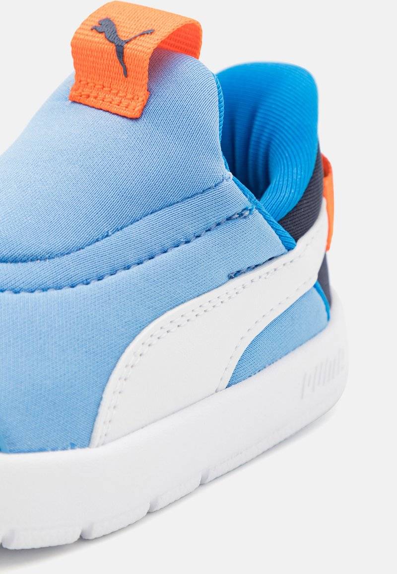 Puma Puma COURTFLEX V3 EASE IN UNISEX - Training shoe Meist gekauft