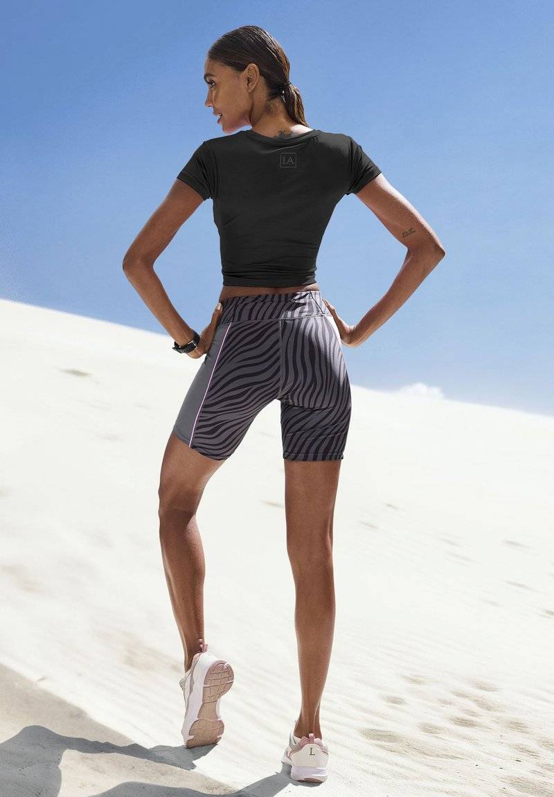 LASCANA Active LASCANA Active Basic T-shirt - schwarz Fabrikpreis